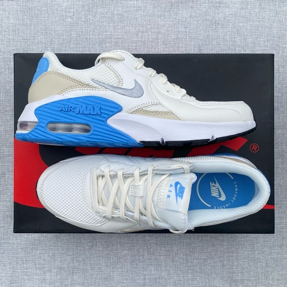 Nike Air Max Excee Women's size 9 - Picture 2 of 3